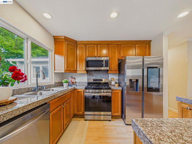 3749 Platt Ct N, Pleasanton, CA 94588