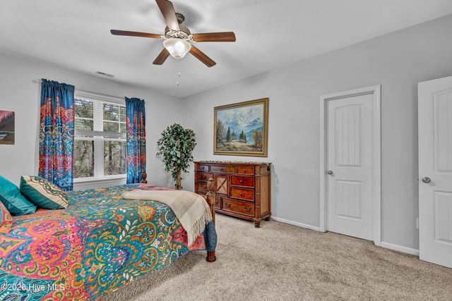 319 Cedar Island Trail, Holly Ridge, NC 28445