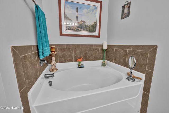 319 Cedar Island Trail, Holly Ridge, NC 28445