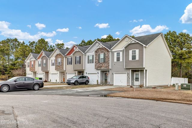 319 Cedar Island Trail, Holly Ridge, NC 28445