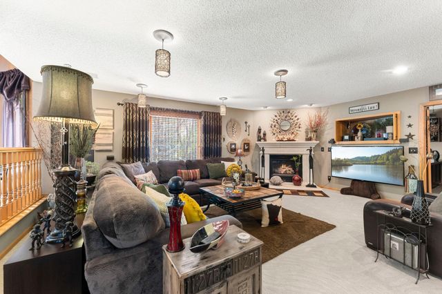 17269 80th Place N, Maple Grove, MN 55311