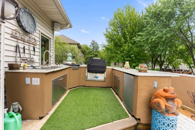 17269 80th Place N, Maple Grove, MN 55311