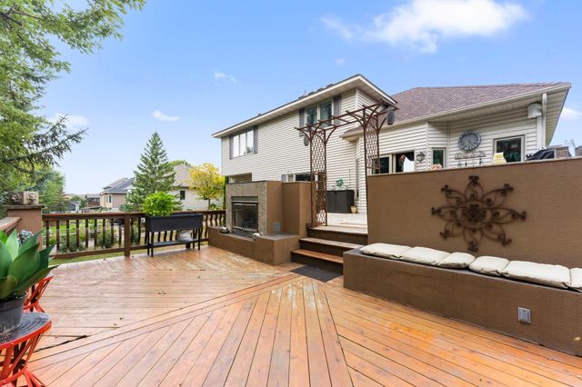 17269 80th Place N, Maple Grove, MN 55311