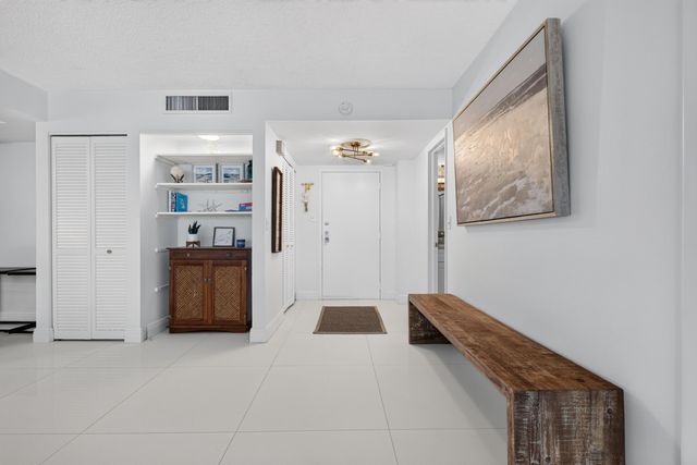 3590 S Ocean Boulevard 807, South Palm Beach, FL 33480