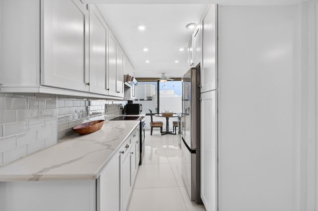 3590 S Ocean Boulevard 807, South Palm Beach, FL 33480