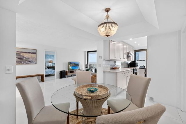 3590 S Ocean Boulevard 807, South Palm Beach, FL 33480