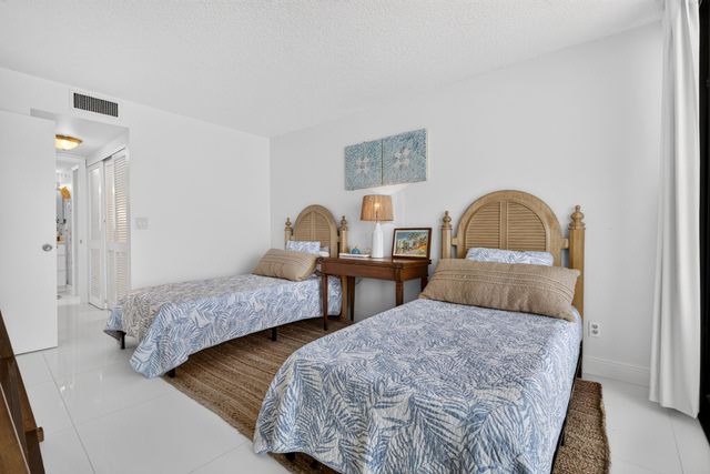 3590 S Ocean Boulevard 807, South Palm Beach, FL 33480