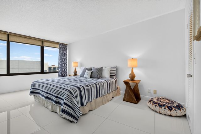 3590 S Ocean Boulevard 807, South Palm Beach, FL 33480