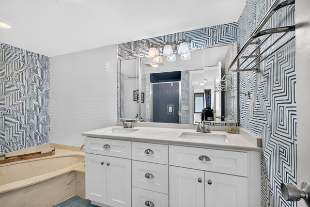 3590 S Ocean Boulevard 807, South Palm Beach, FL 33480