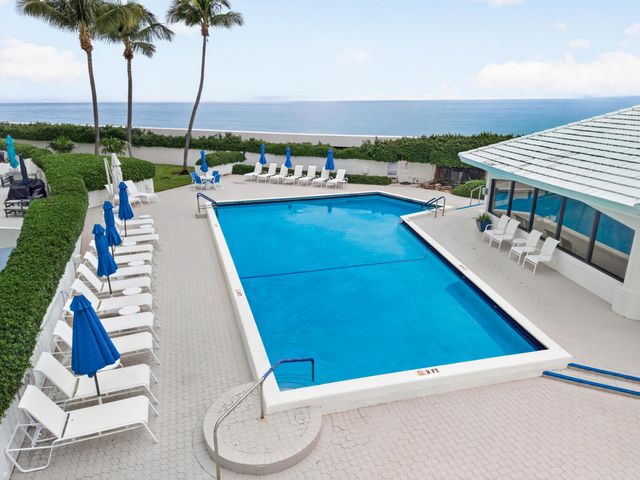 3590 S Ocean Boulevard 807, South Palm Beach, FL 33480