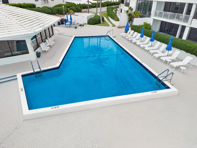 3590 S Ocean Boulevard 807, South Palm Beach, FL 33480