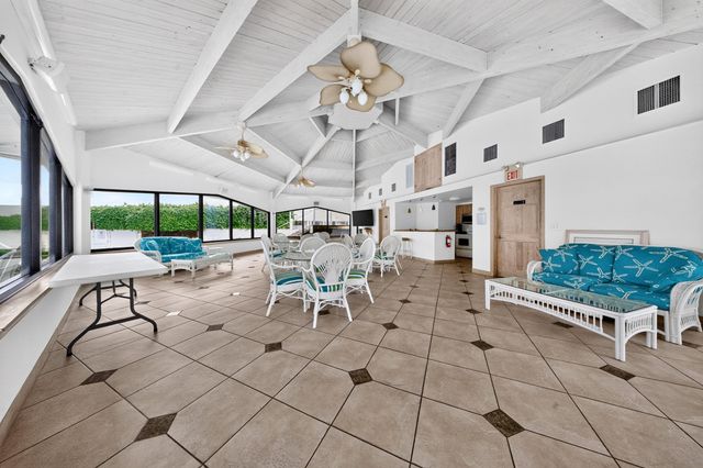 3590 S Ocean Boulevard 807, South Palm Beach, FL 33480