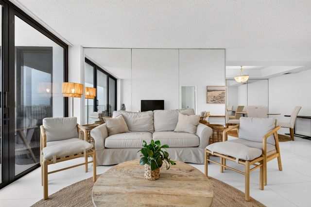 3590 S Ocean Boulevard 807, South Palm Beach, FL 33480