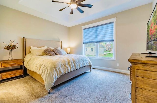13 Covington Drive, Valparaiso, IN 46385