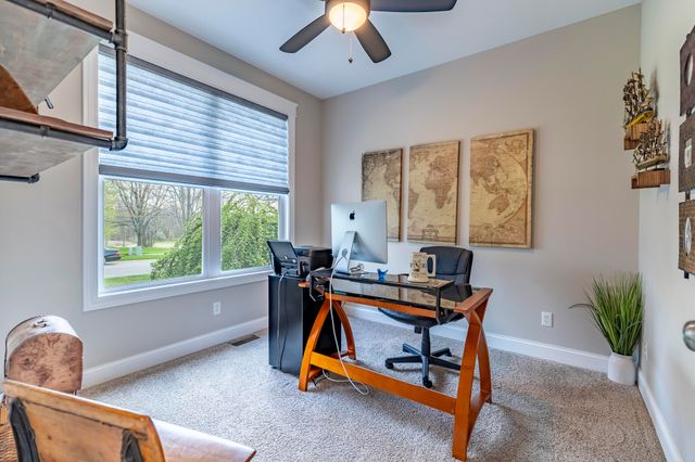 13 Covington Drive, Valparaiso, IN 46385