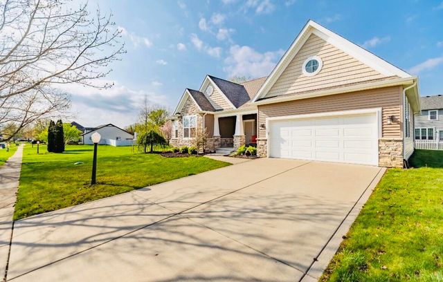 13 Covington Drive, Valparaiso, IN 46385
