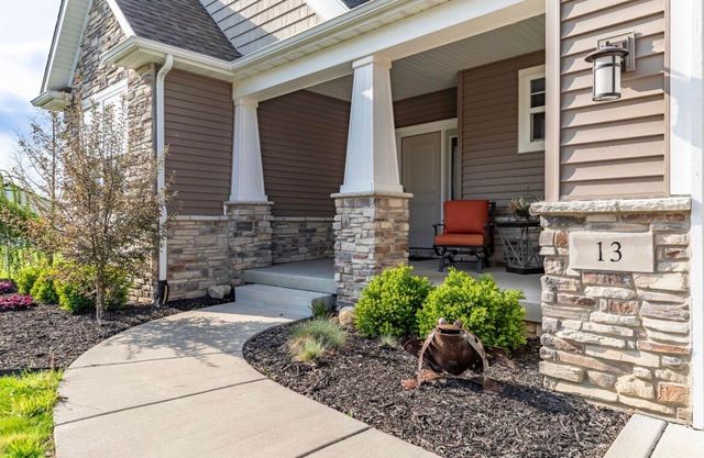 13 Covington Drive, Valparaiso, IN 46385