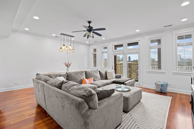3414 N Sheffield Avenue 4, Chicago, IL 60657