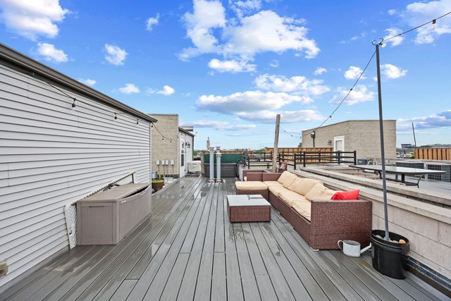 3414 N Sheffield Avenue 4, Chicago, IL 60657