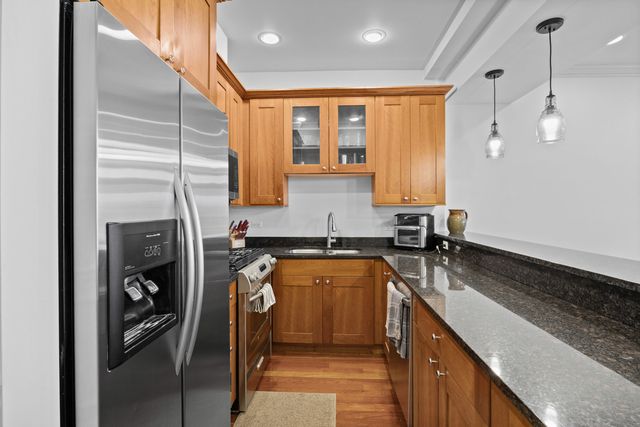 3414 N Sheffield Avenue 4, Chicago, IL 60657