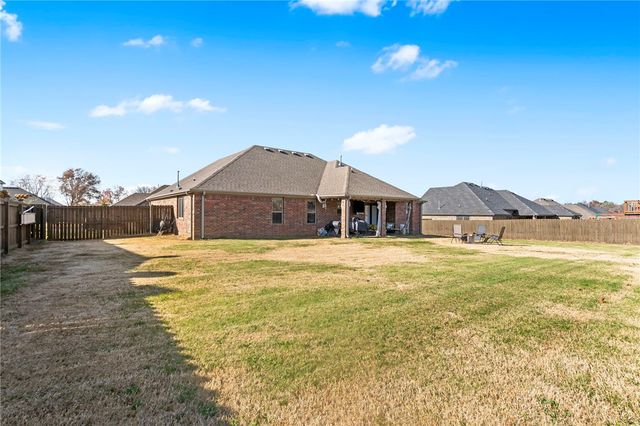 590 Douglas Street, Pea Ridge, AR 72751