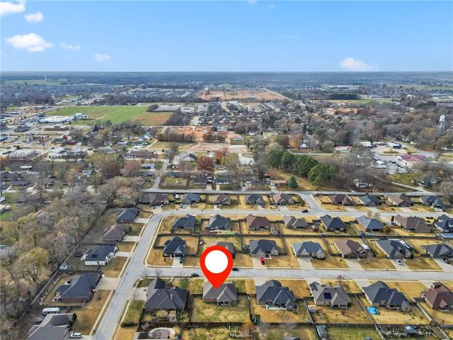 590 Douglas Street, Pea Ridge, AR 72751