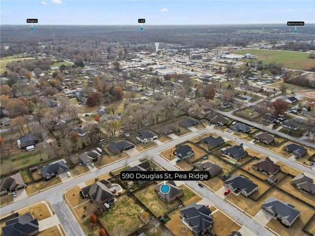 590 Douglas Street, Pea Ridge, AR 72751