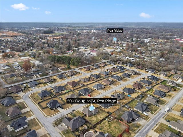 590 Douglas Street, Pea Ridge, AR 72751