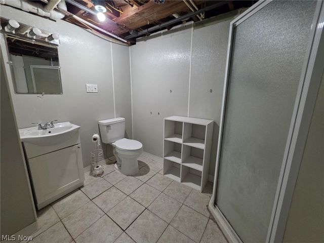 1341 Benton Street, Barberton, OH 44203