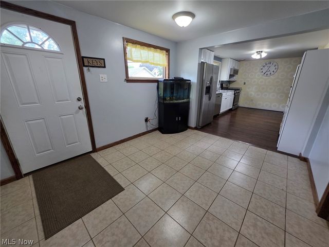 1341 Benton Street, Barberton, OH 44203