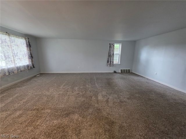 1341 Benton Street, Barberton, OH 44203