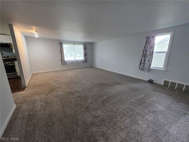 1341 Benton Street, Barberton, OH 44203