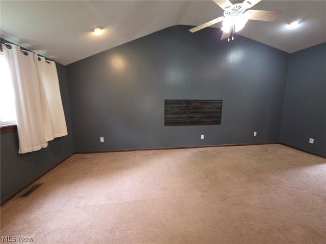 1341 Benton Street, Barberton, OH 44203