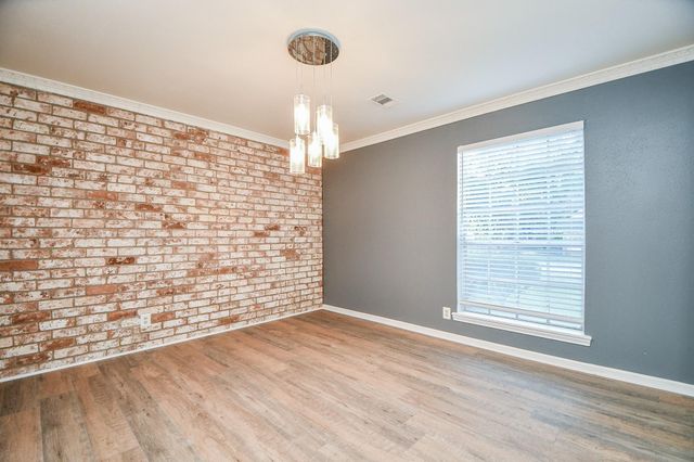 7310 Ridge Oak Drive, Houston, TX 77088