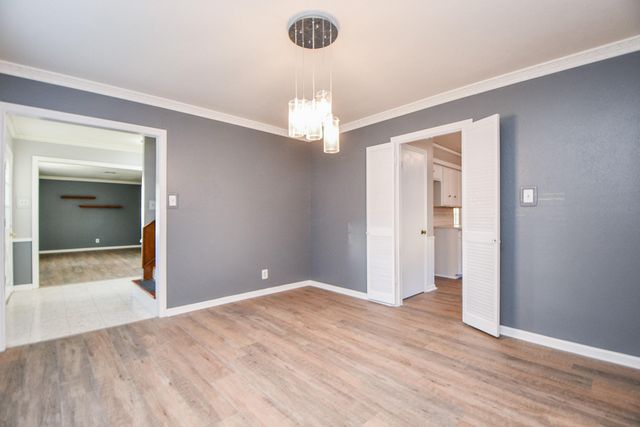 7310 Ridge Oak Drive, Houston, TX 77088