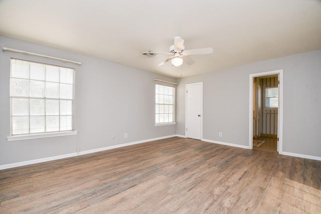 7310 Ridge Oak Drive, Houston, TX 77088