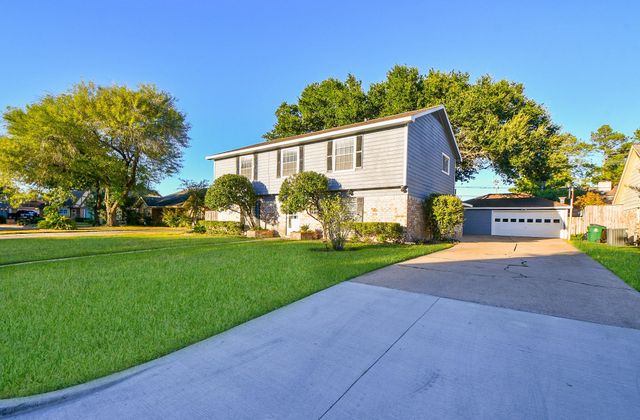 7310 Ridge Oak Drive, Houston, TX 77088