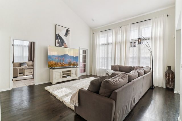 12843 Bradford Lane, Plainfield, IL 60585