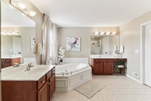 12843 Bradford Lane, Plainfield, IL 60585