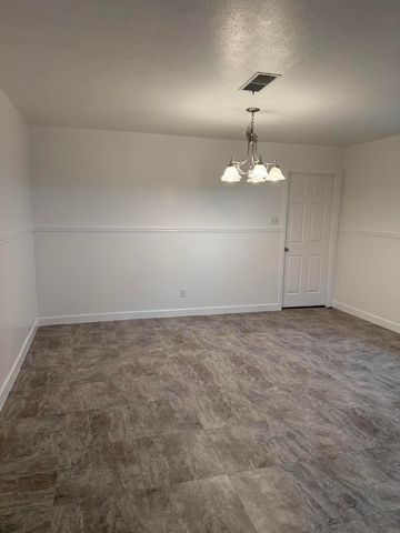 602 8th Street, Wolfforth, TX 79382