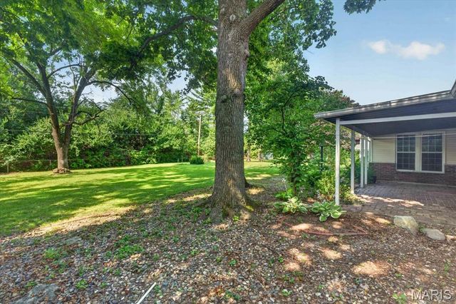 3041 Wintergreen Drive, Florissant, MO 63033