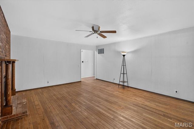 3041 Wintergreen Drive, Florissant, MO 63033