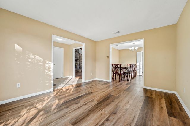 9302 Claridge Drive, Houston, TX 77031