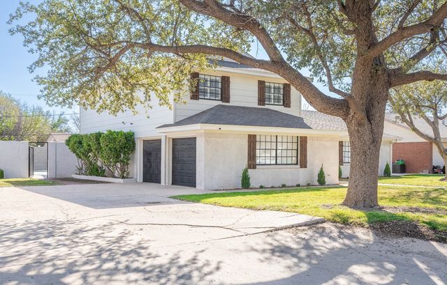 2200 Whitney Dr, Midland, TX 79705