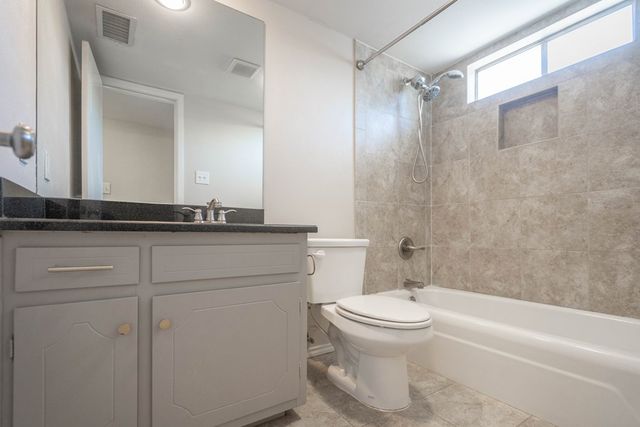 2200 Whitney Dr, Midland, TX 79705