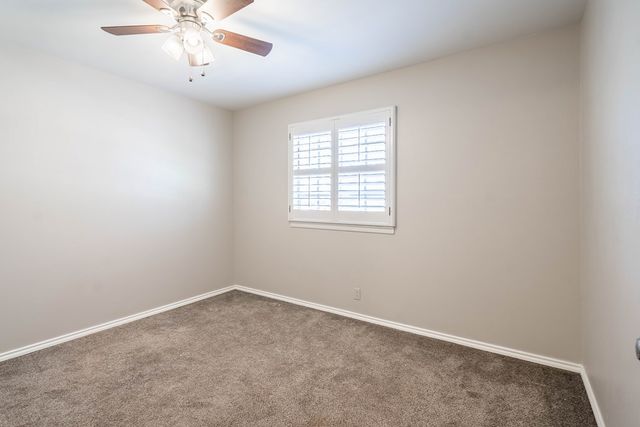 2200 Whitney Dr, Midland, TX 79705