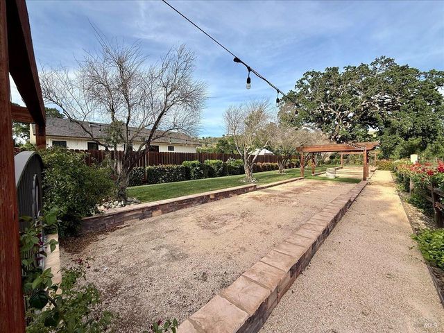 7295 Pleasants Valley Rd, Vacaville, CA 95688