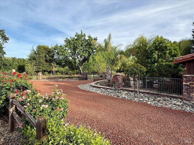 7295 Pleasants Valley Rd, Vacaville, CA 95688