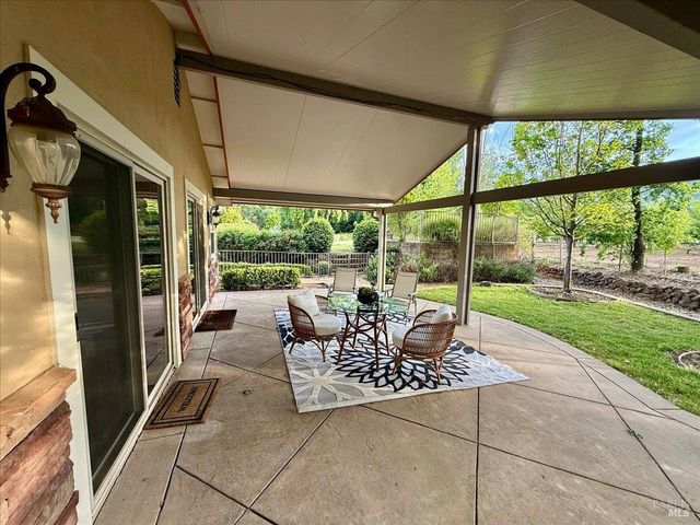 7295 Pleasants Valley Rd, Vacaville, CA 95688