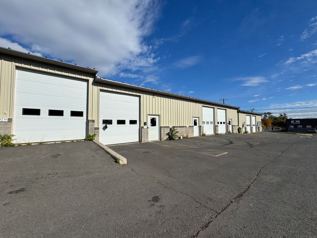 399 Ledyard Street, Hartford, CT 06114